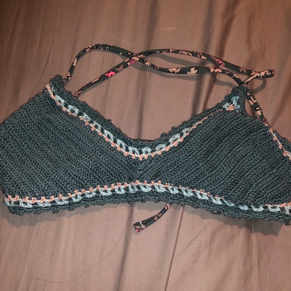 baithing suit top